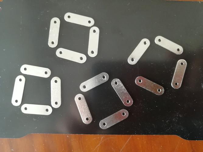 电子 电器 组件铁片 锁压 不锈钢压片 小五金 冲压产品 固定片